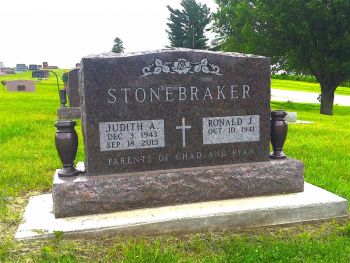 Stonebraker, Ron & Judy stone pic small.jpg